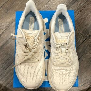 HOKA women’s Clifton 8 shoes in cream